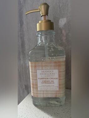 ✨New✨Modern Heirloom (Sand + Fog) Pumpkin Crème Hand Soap (450 mL glass bottle)